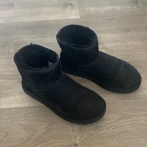 Ugg mini